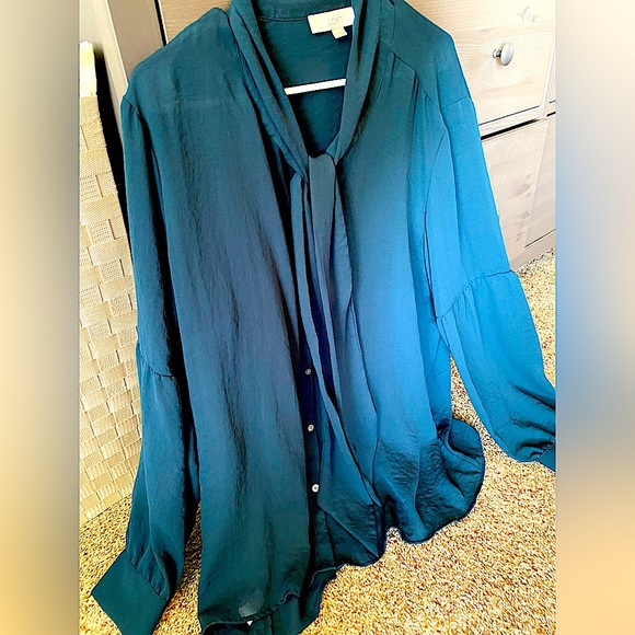 Blue-green blouse - Picture 1 of 4